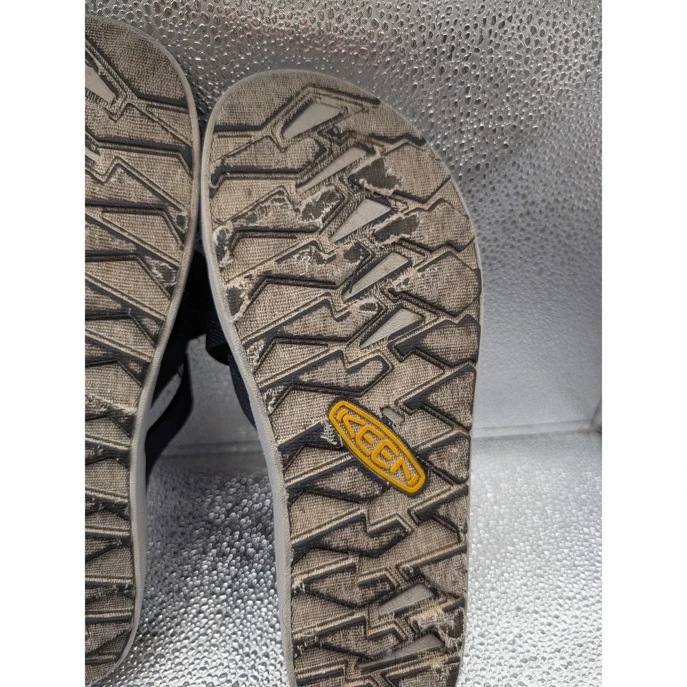 Keen Damaya Lattice Sandals Womens 9.5 Black Grey Strappy Slide 1022634